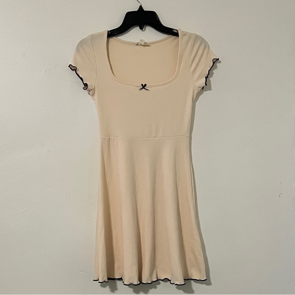 Cream Short Sleeve Scoop Neck Skater Dress with Contrast Trim
